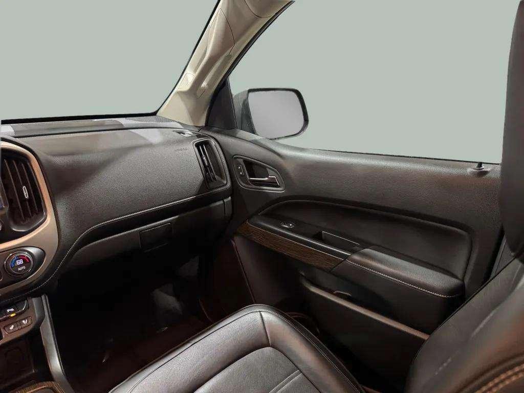used 2020 GMC Canyon car, priced at $30,755