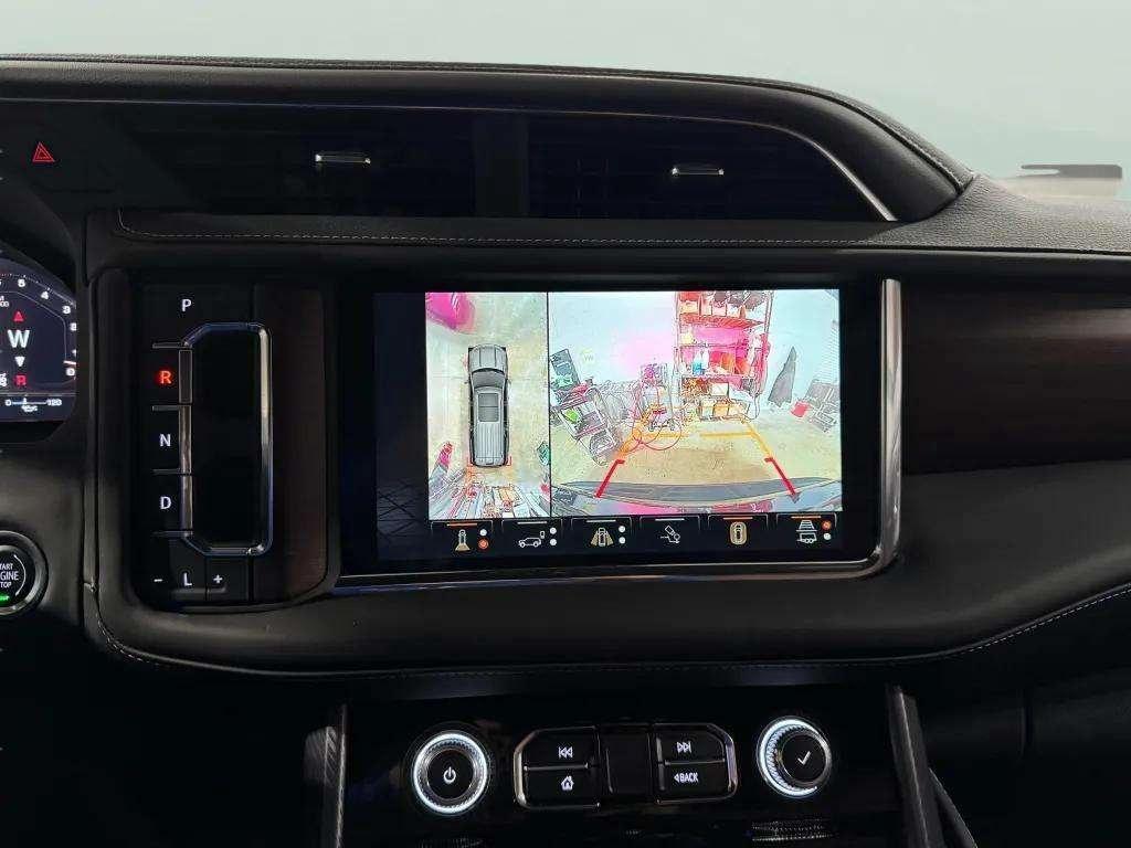 used 2023 GMC Yukon car, priced at $77,995