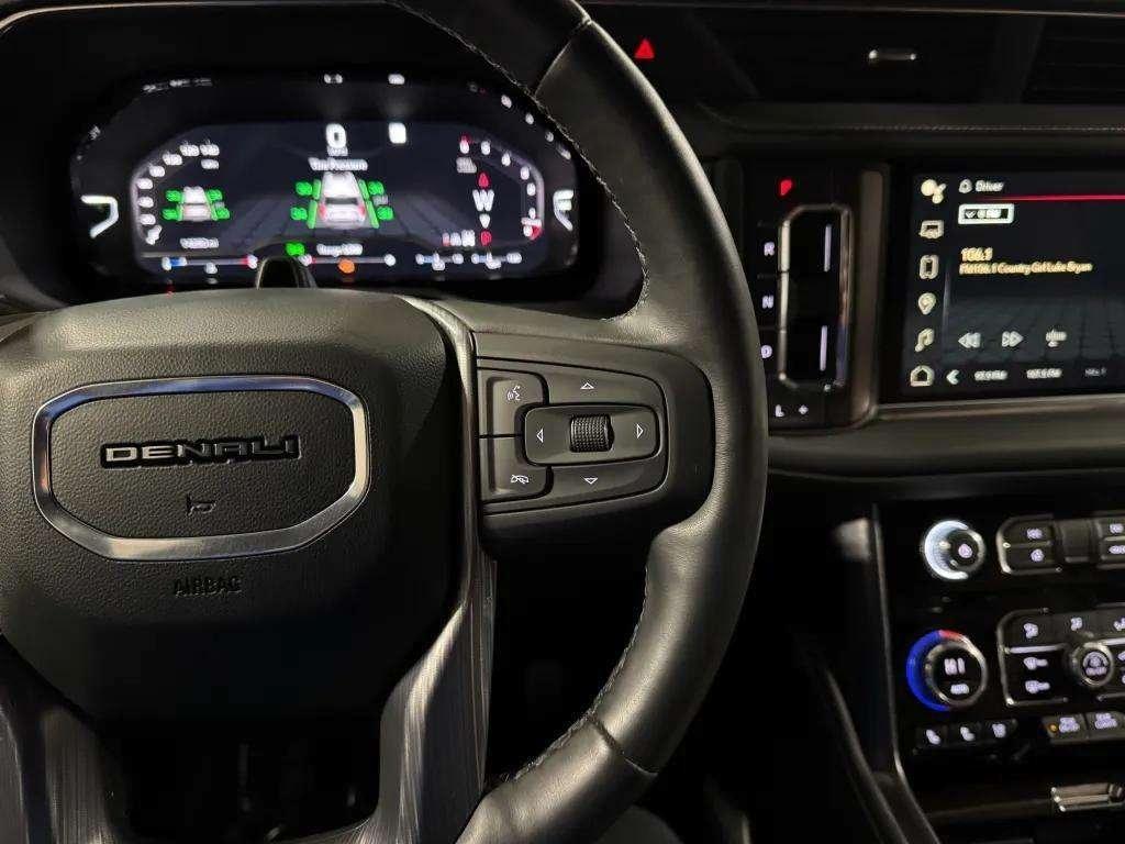 used 2023 GMC Yukon car, priced at $77,995