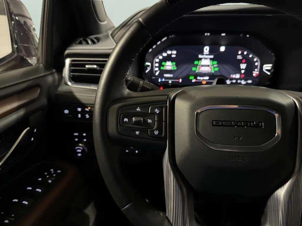 used 2023 GMC Yukon car, priced at $77,995