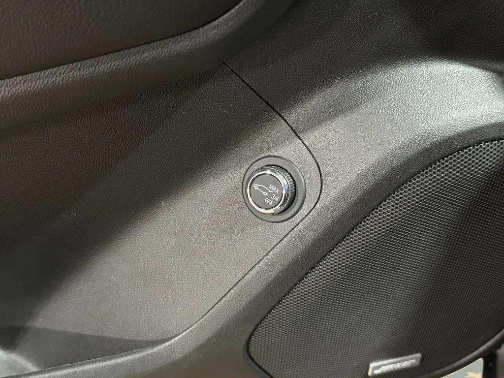 used 2021 GMC Acadia car, priced at $34,995