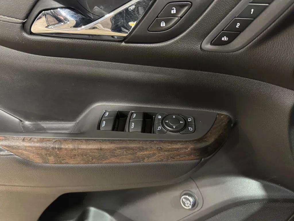 used 2021 GMC Acadia car, priced at $34,995