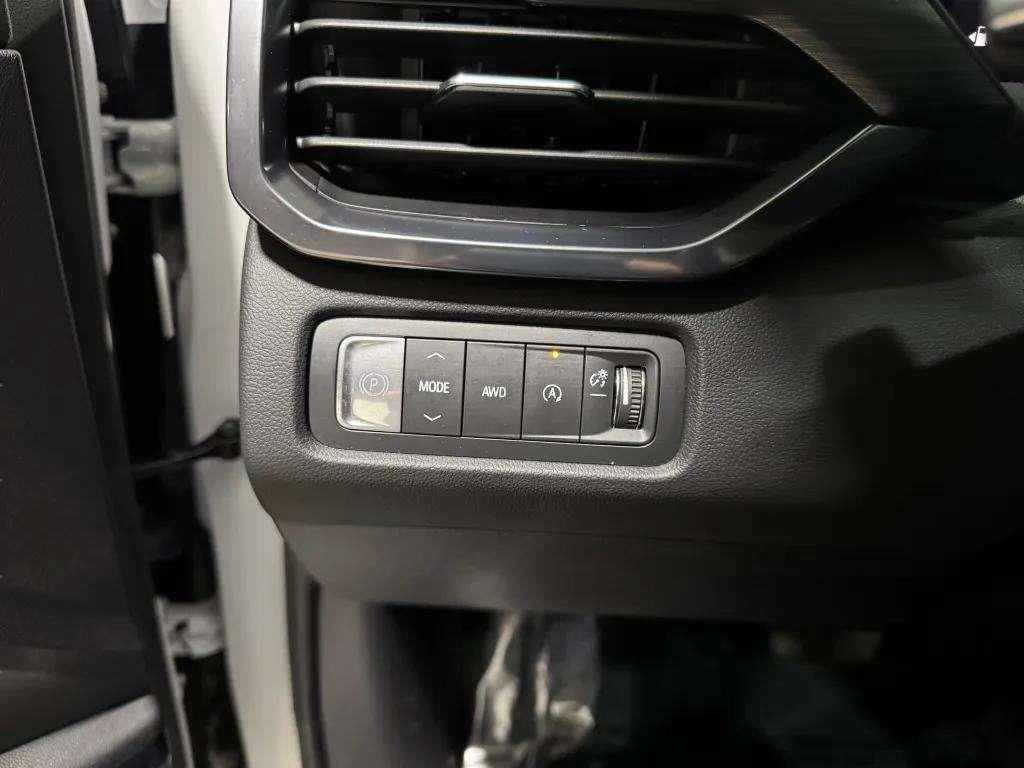 used 2024 GMC Acadia car, priced at $46,495