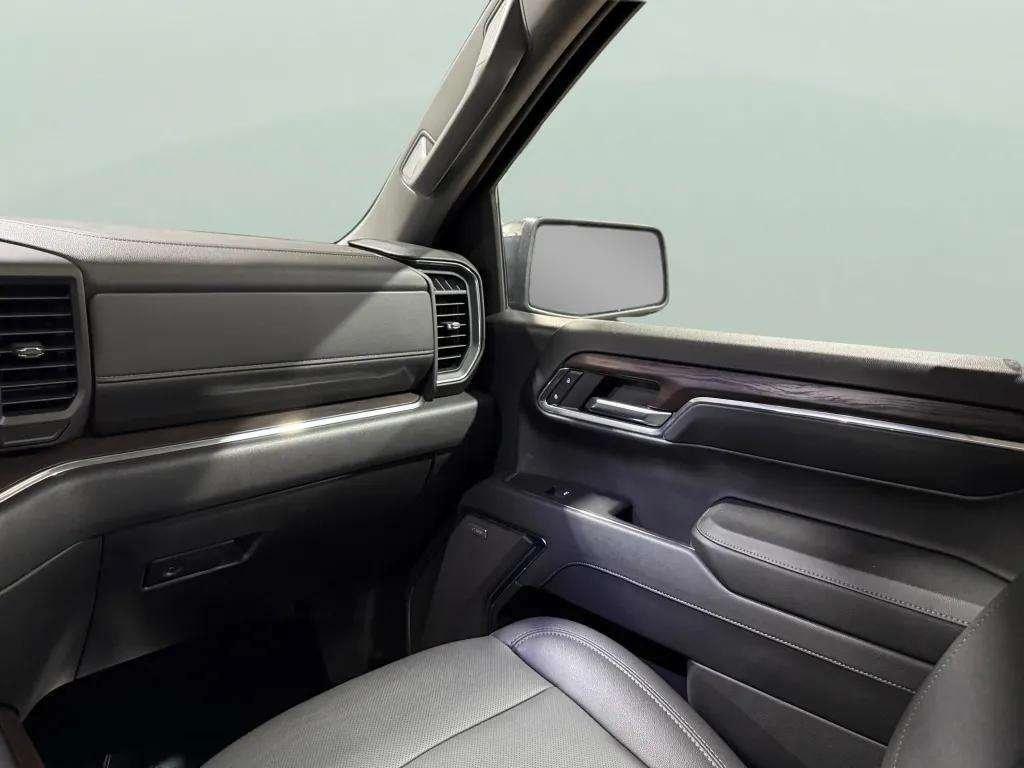 used 2024 GMC Sierra 1500 car, priced at $52,995