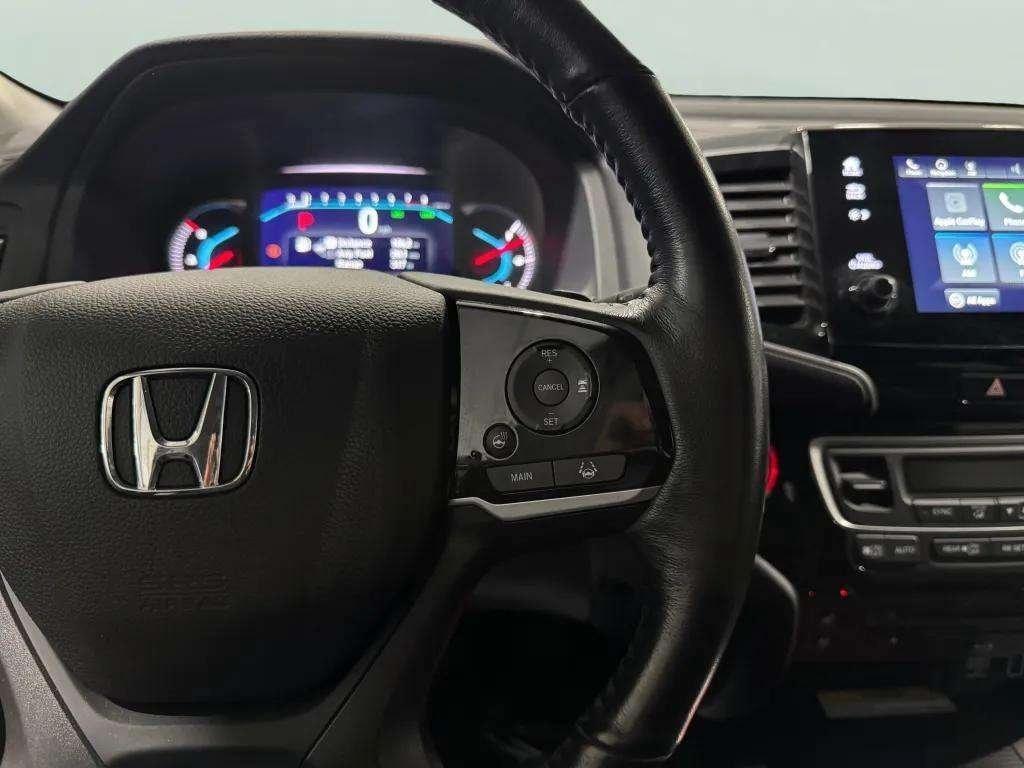 used 2020 Honda Pilot car, priced at $29,995