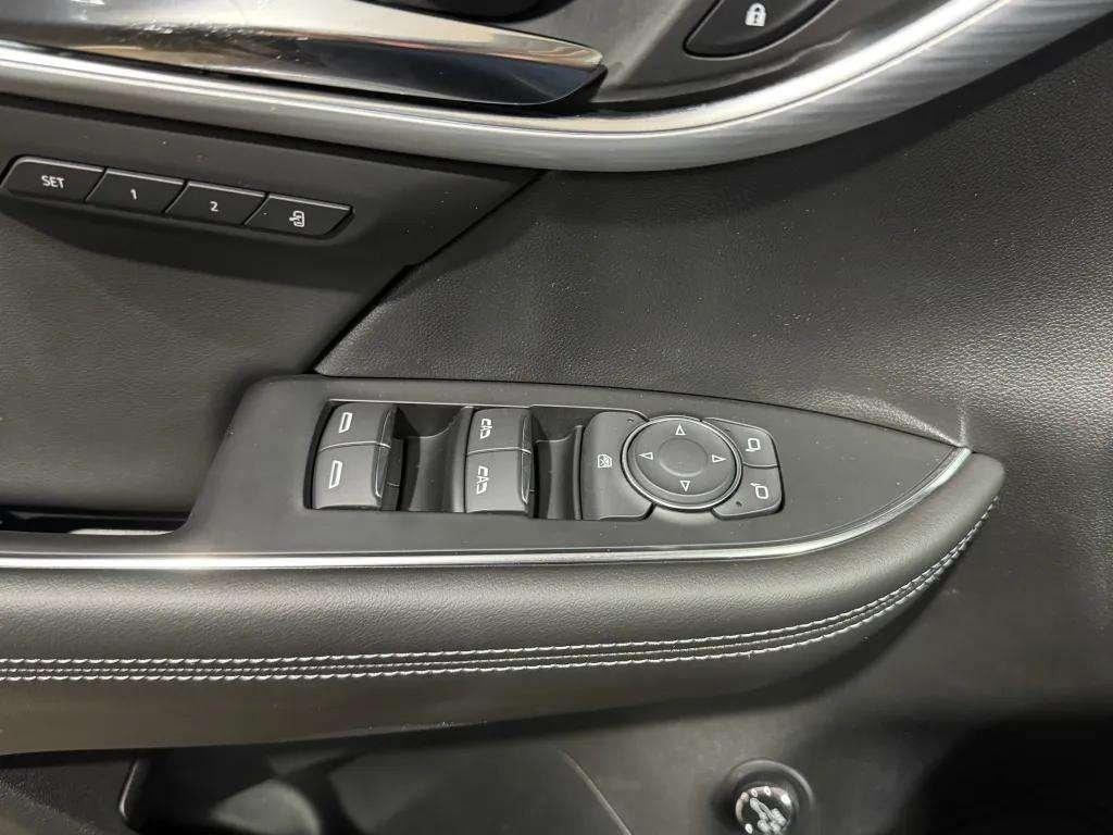 used 2025 Buick Envision car, priced at $42,595