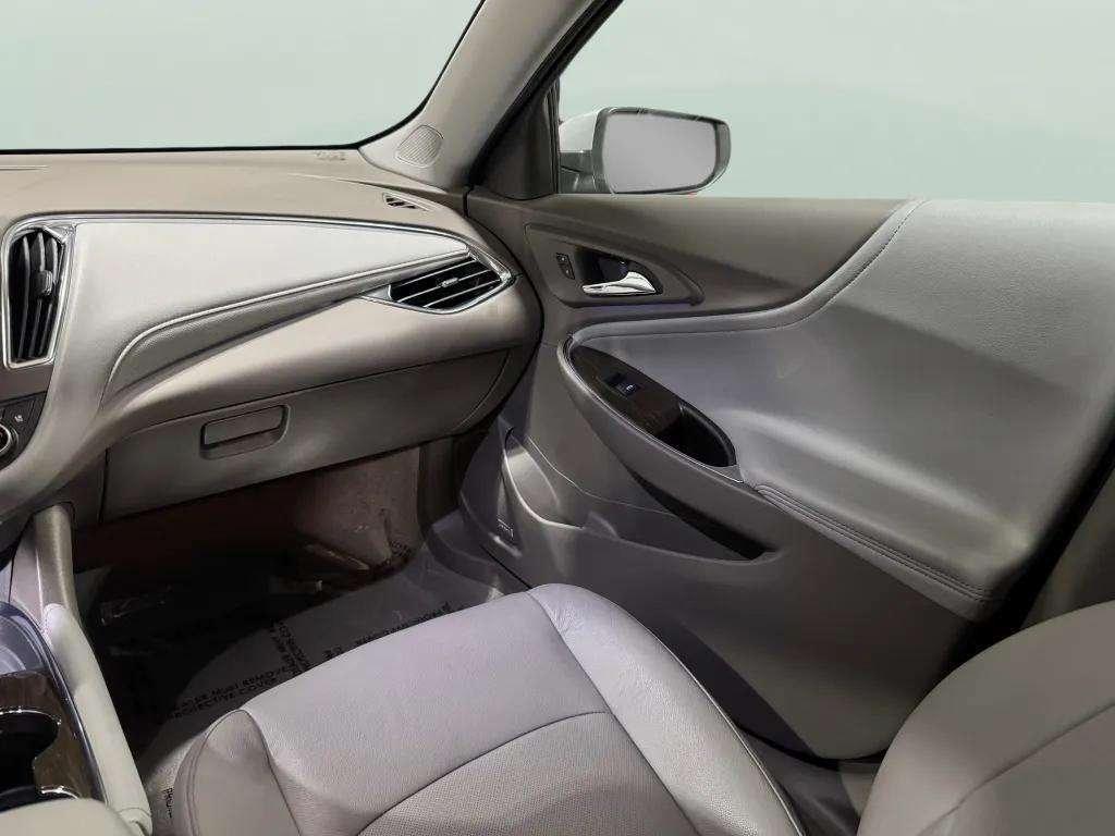 used 2018 Chevrolet Malibu car, priced at $19,435