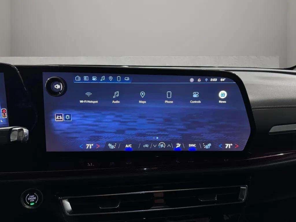 used 2024 Chevrolet Traverse car, priced at $45,198