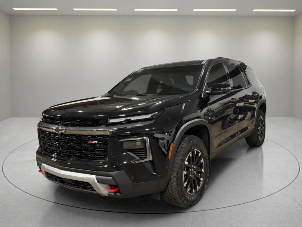 used 2024 Chevrolet Traverse car, priced at $45,198