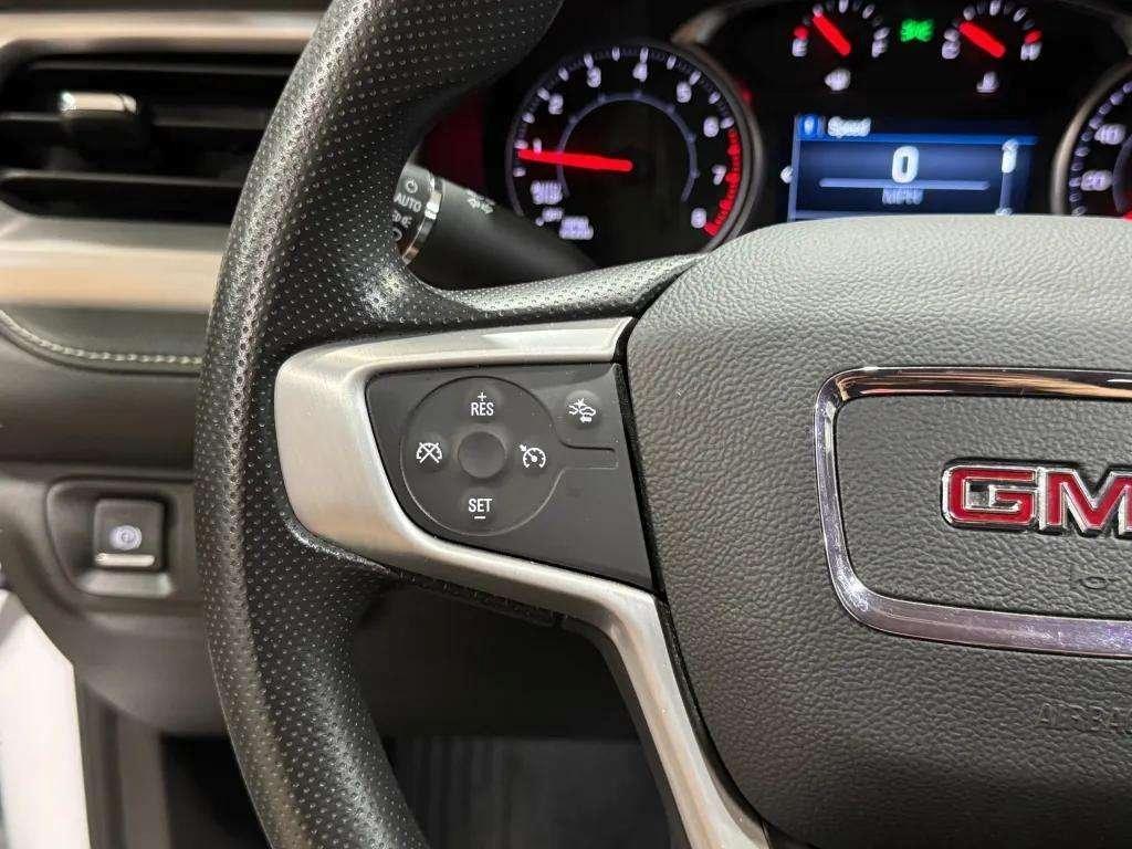 used 2023 GMC Acadia car, priced at $31,998