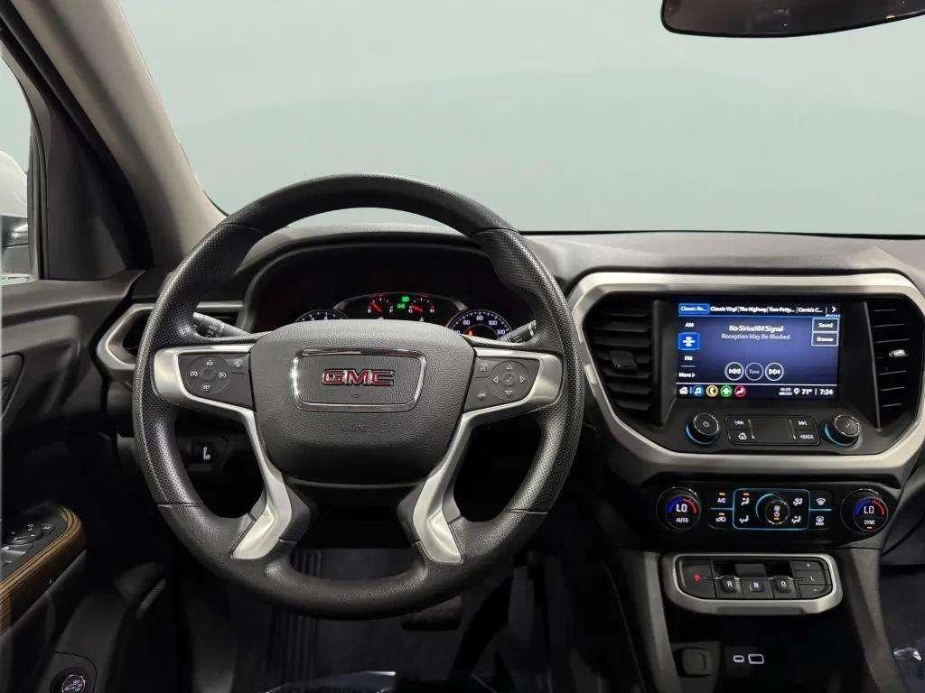 used 2023 GMC Acadia car, priced at $31,998