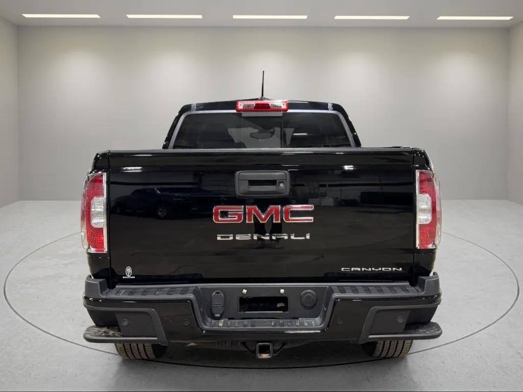 used 2021 GMC Canyon car, priced at $30,379