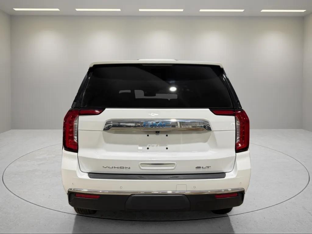 used 2024 GMC Yukon car, priced at $64,398