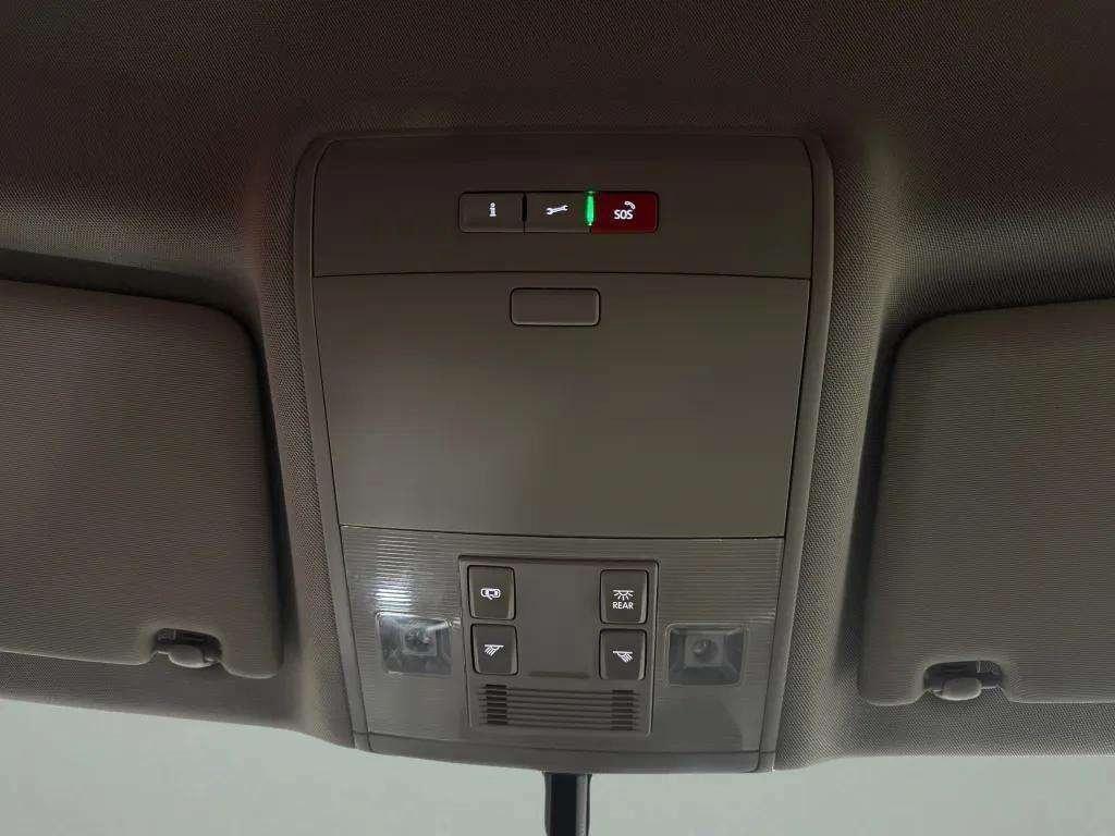 used 2021 Volkswagen Atlas car, priced at $18,986