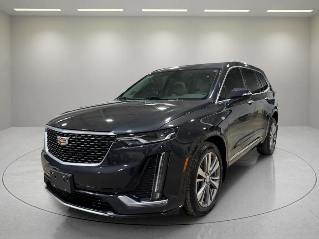 used 2020 Cadillac XT6 car, priced at $32,681