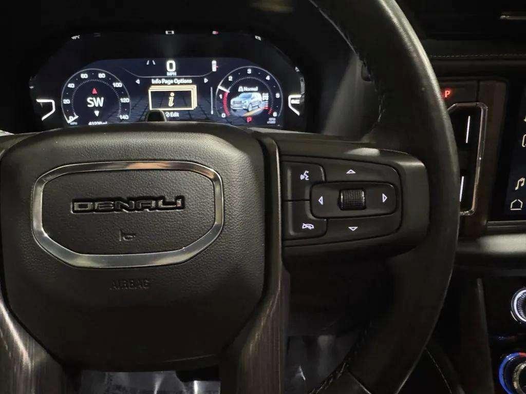 used 2023 GMC Yukon car, priced at $70,995