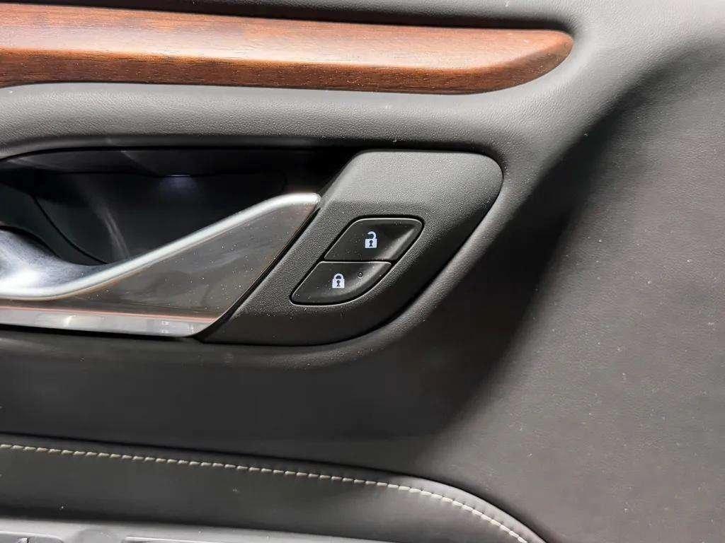 used 2023 GMC Yukon XL car, priced at $78,446