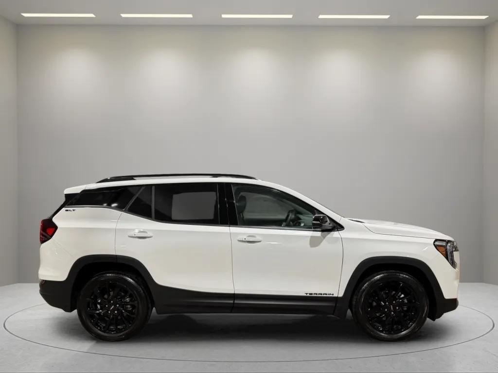 used 2024 GMC Terrain car, priced at $29,995