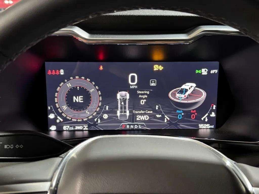 used 2024 GMC Canyon car, priced at $40,986