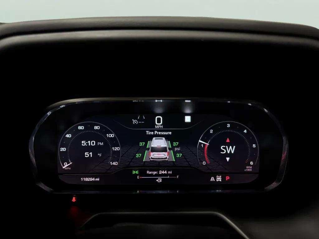 used 2022 GMC Yukon car, priced at $42,686