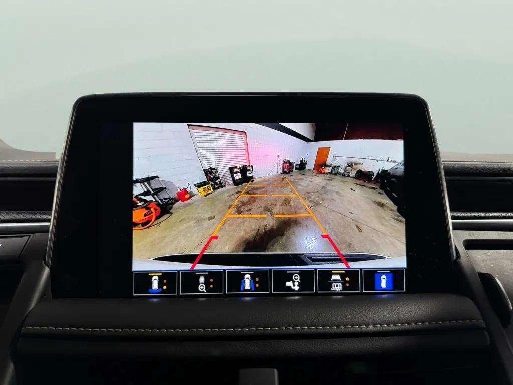 used 2022 GMC Yukon car, priced at $42,686