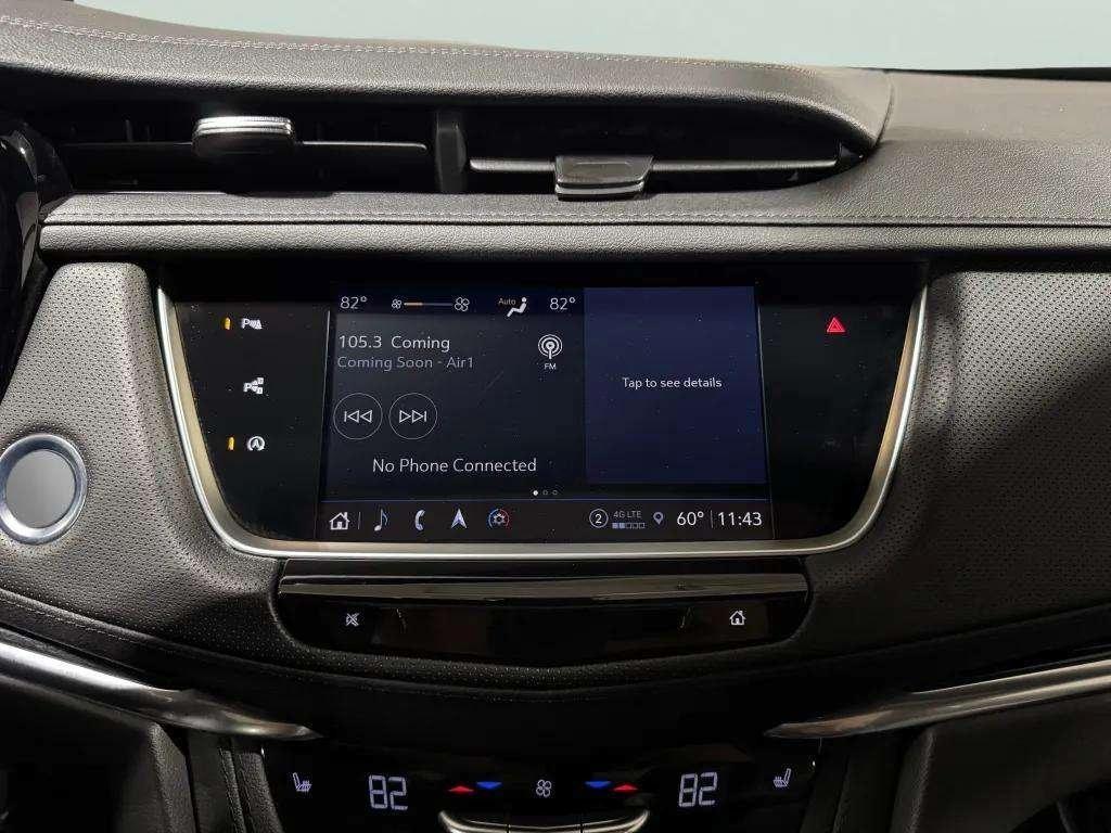 used 2023 Cadillac XT5 car, priced at $37,998