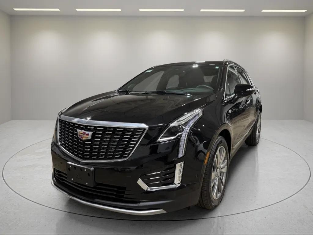 used 2023 Cadillac XT5 car, priced at $37,998