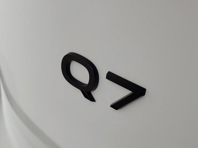 new 2025 Audi Q7 car, priced at $73,863