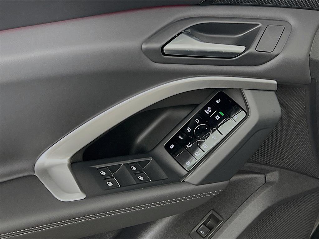 new 2025 Audi Q5 car, priced at $56,396