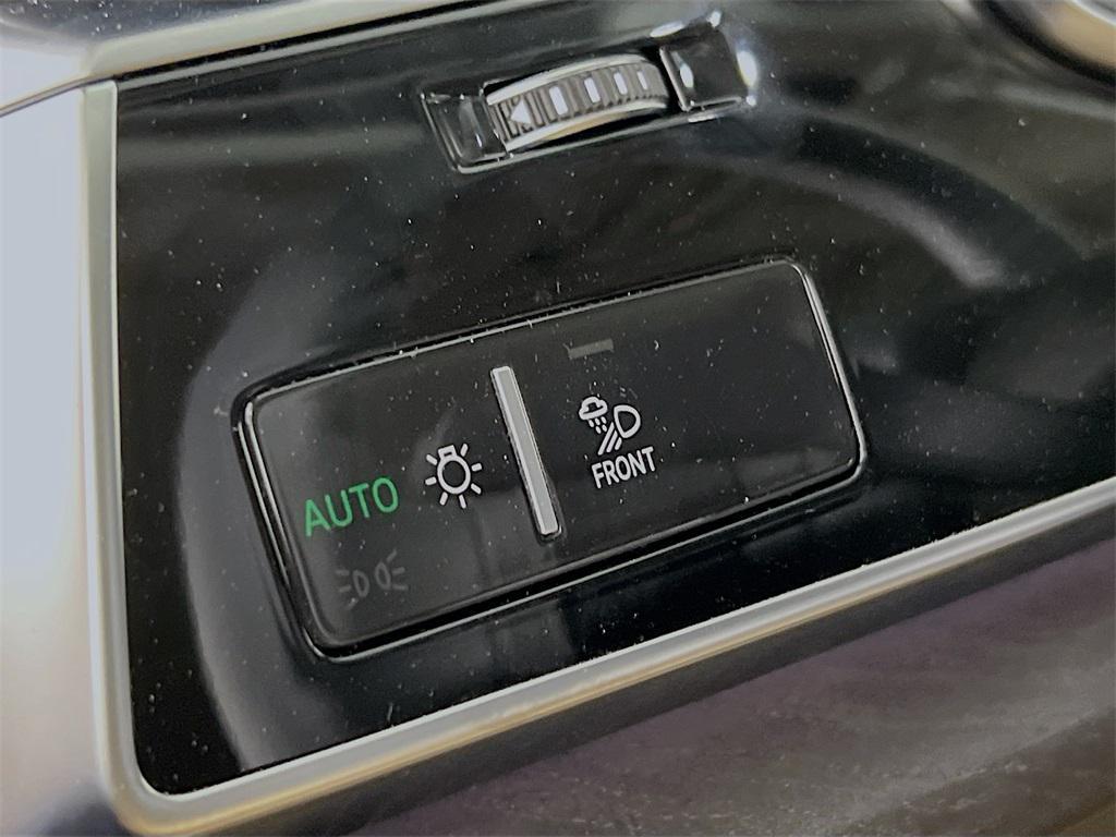 new 2025 Audi Q7 car, priced at $69,372