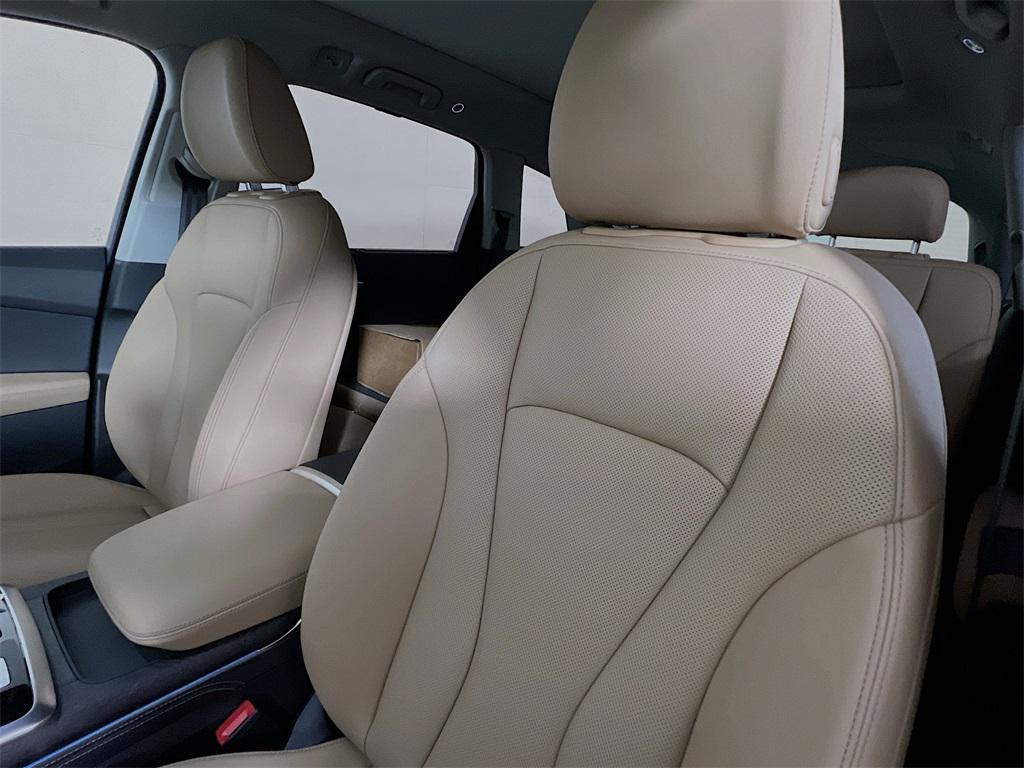 new 2025 Audi Q7 car, priced at $69,372