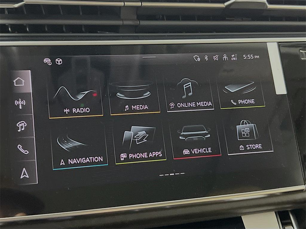 new 2025 Audi Q7 car, priced at $69,372