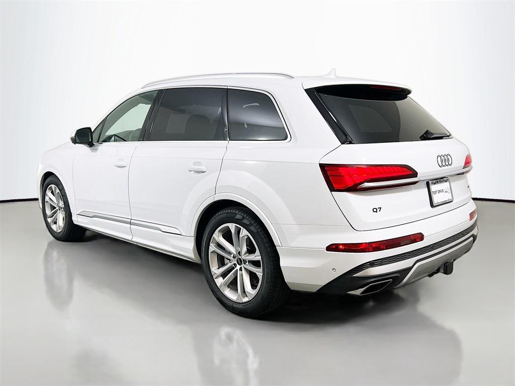 new 2026 Audi Q7 car, priced at $73,335