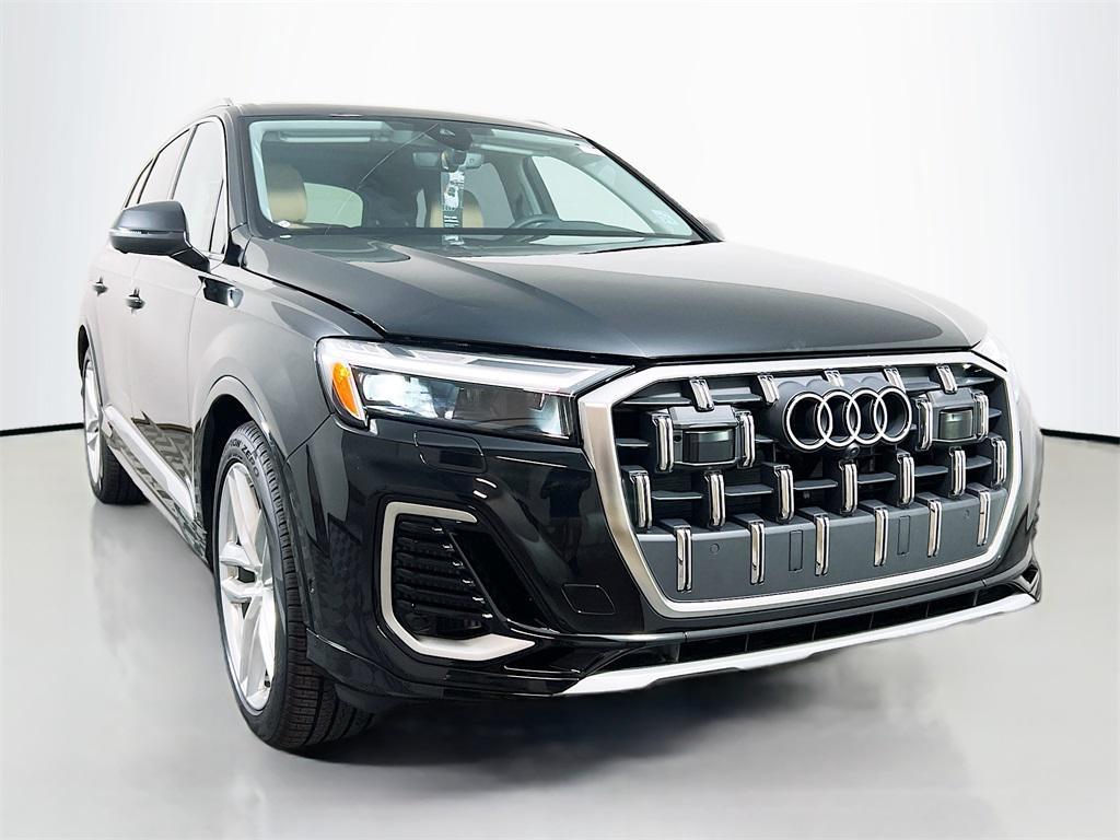 new 2025 Audi Q7 car, priced at $68,585