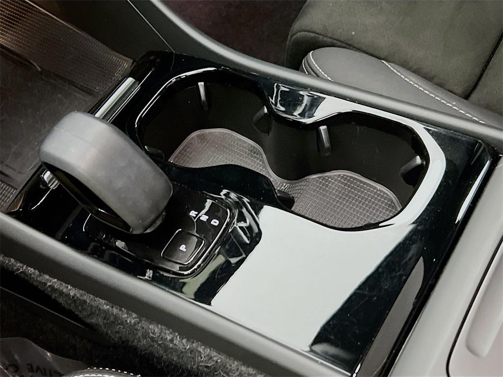 used 2022 Volvo C40 Recharge Pure Electric car, priced at $26,949