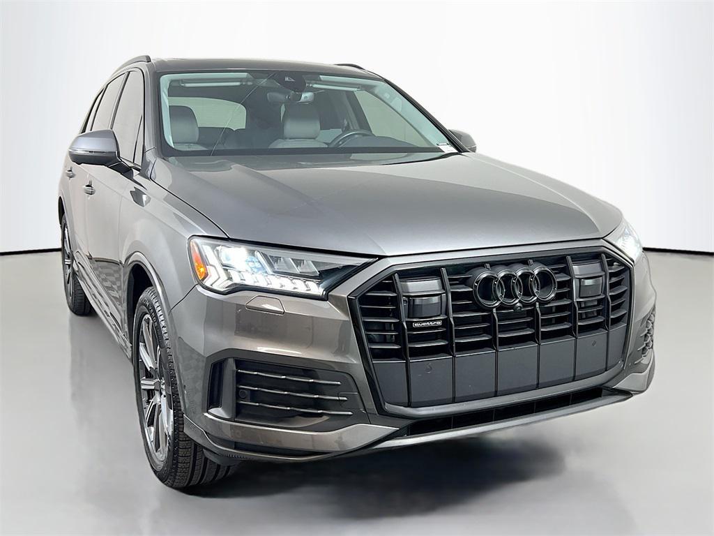 used 2024 Audi Q7 car, priced at $42,587