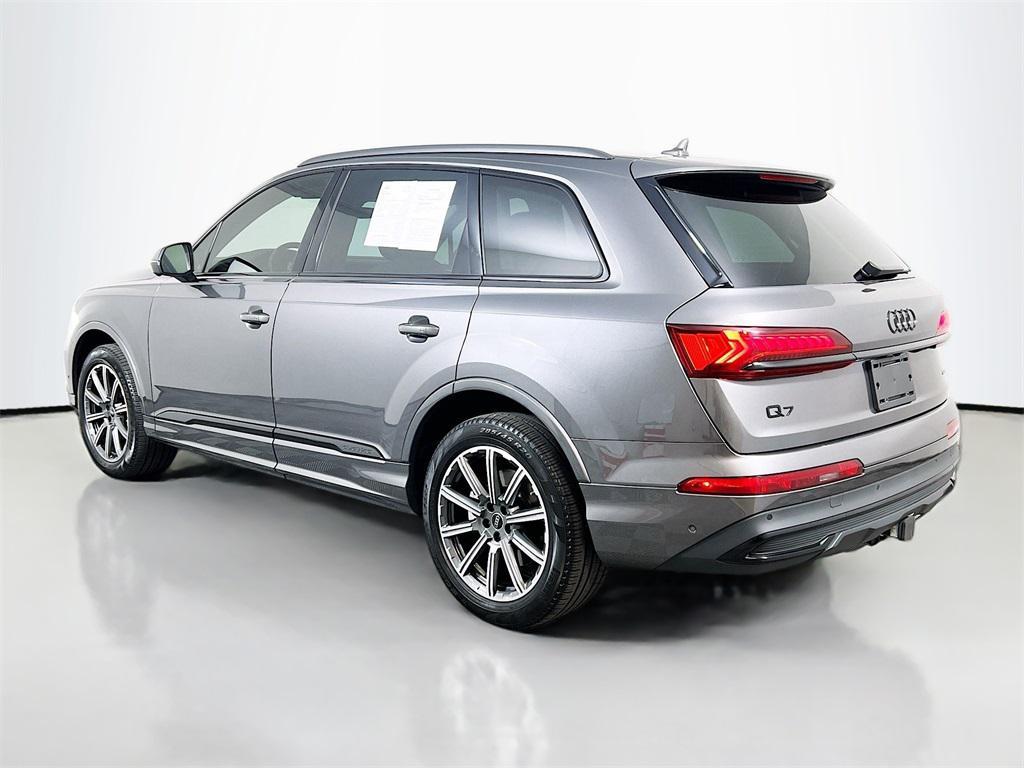 used 2024 Audi Q7 car, priced at $42,587
