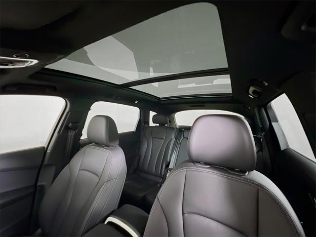 new 2025 Audi Q7 car, priced at $67,727