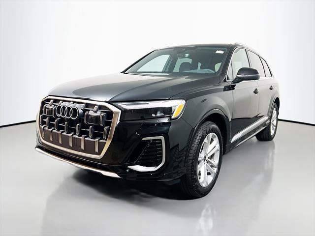 new 2025 Audi Q7 car, priced at $67,727