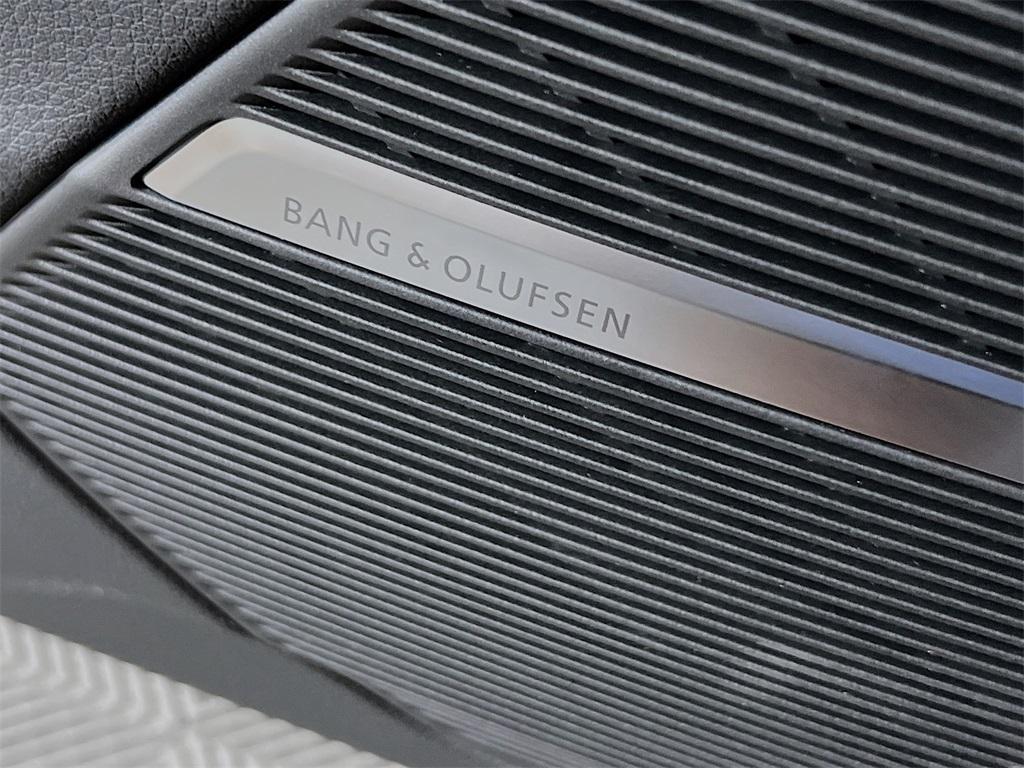 new 2025 Audi Q8 car, priced at $81,512