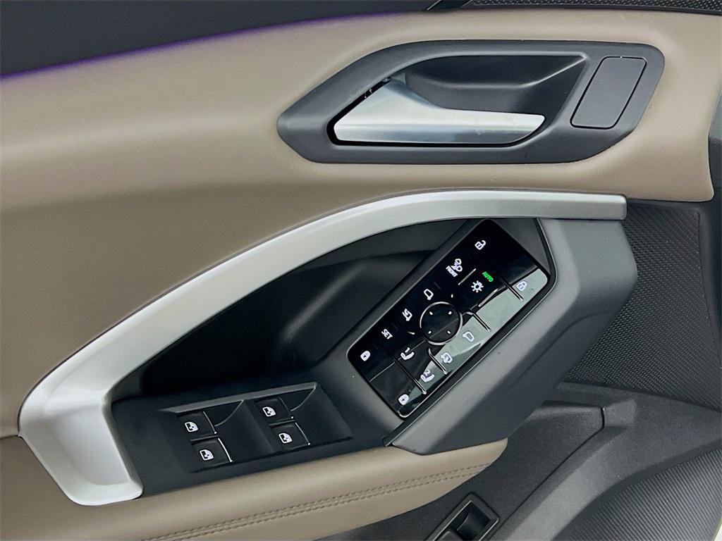 new 2025 Audi Q5 car, priced at $59,110