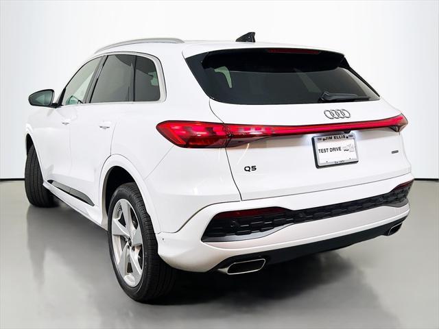 new 2025 Audi Q5 car, priced at $60,975
