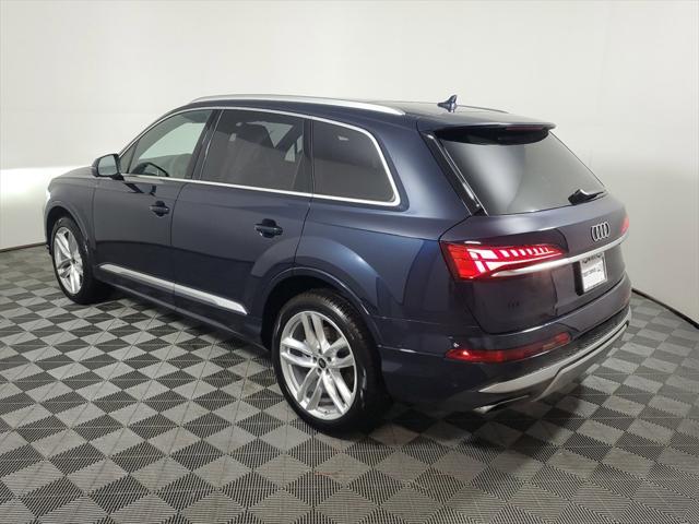 new 2025 Audi Q7 car, priced at $70,105