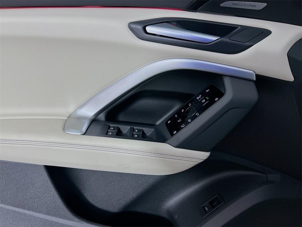 new 2025 Audi Q5 car, priced at $56,396