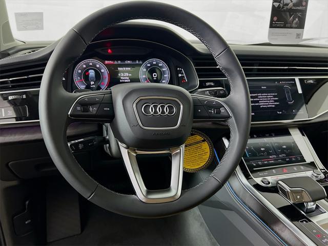 new 2025 Audi Q7 car, priced at $78,725