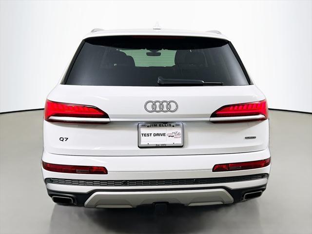 new 2025 Audi Q7 car, priced at $71,633