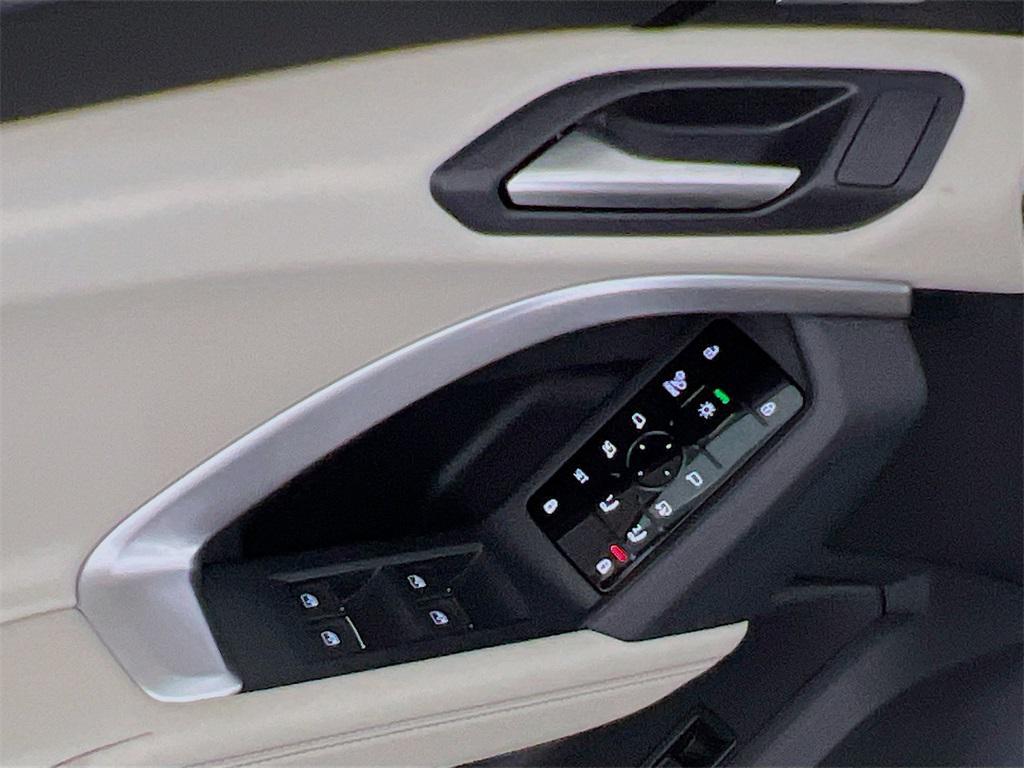 new 2025 Audi Q5 car, priced at $55,605