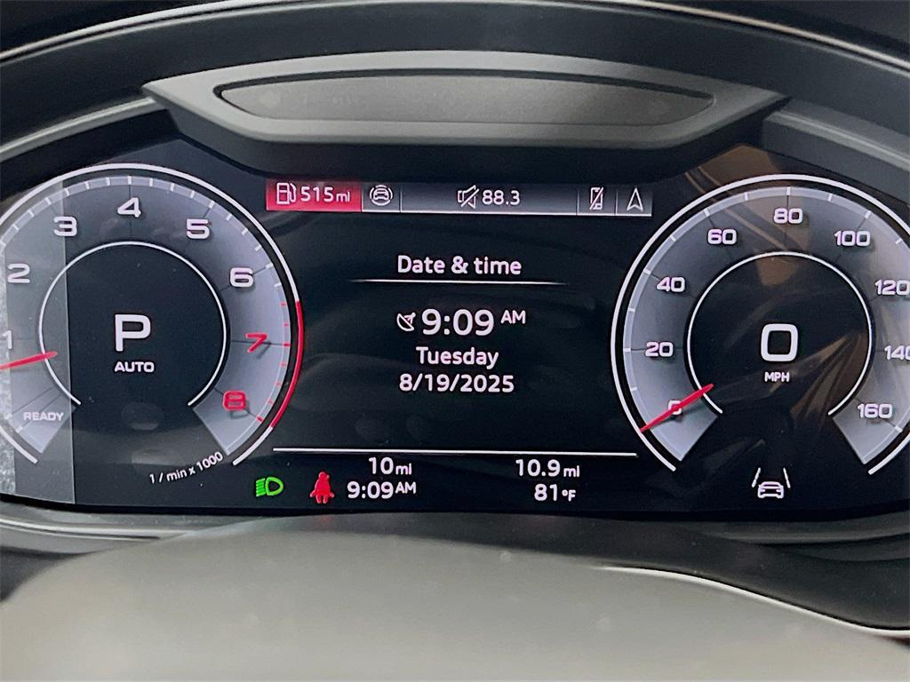 new 2025 Audi Q7 car, priced at $71,684