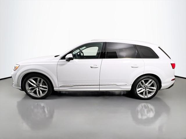 new 2025 Audi Q7 car, priced at $71,633