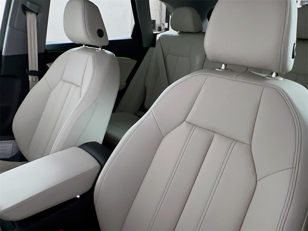 new 2025 Audi Q5 car, priced at $53,452